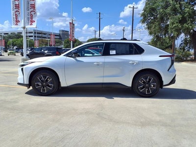 2026 Toyota bZ XLE Plus