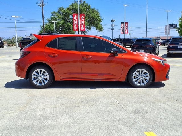 2026 Toyota Corolla Hatchback SE