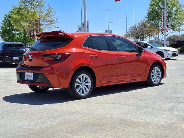 2026 Toyota Corolla Hatchback SE