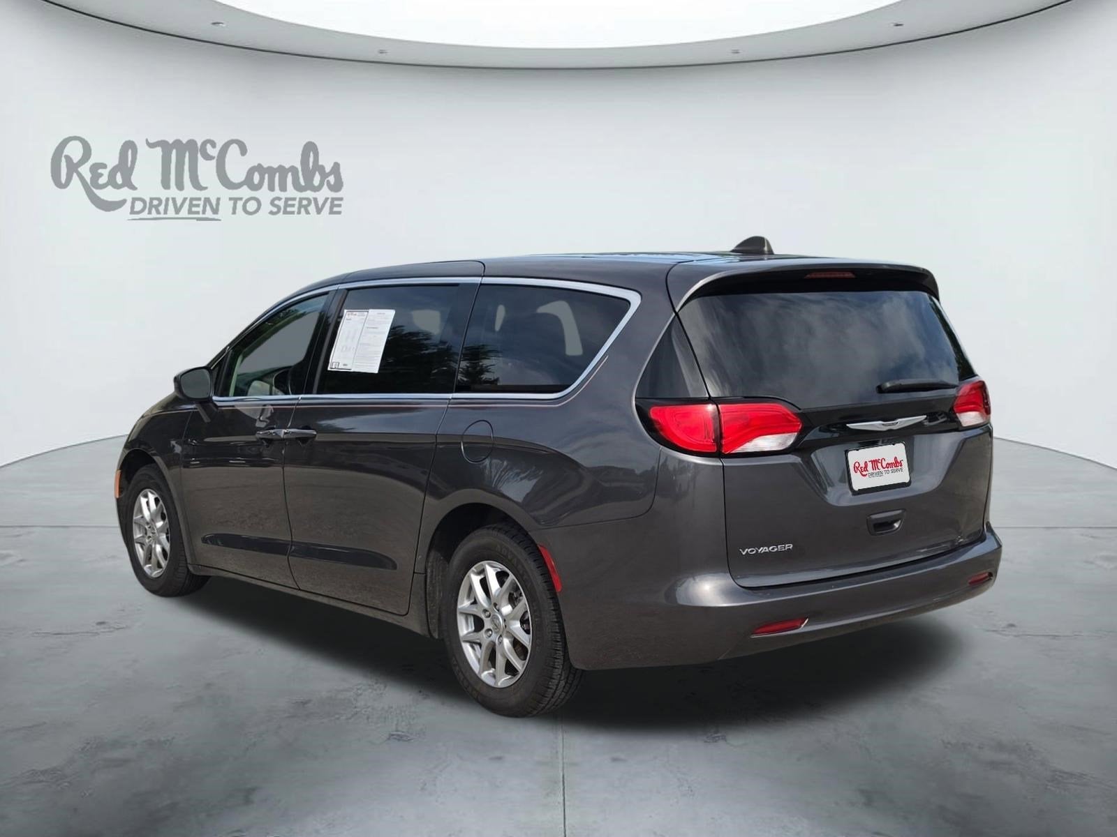 2023 Chrysler Voyager LX