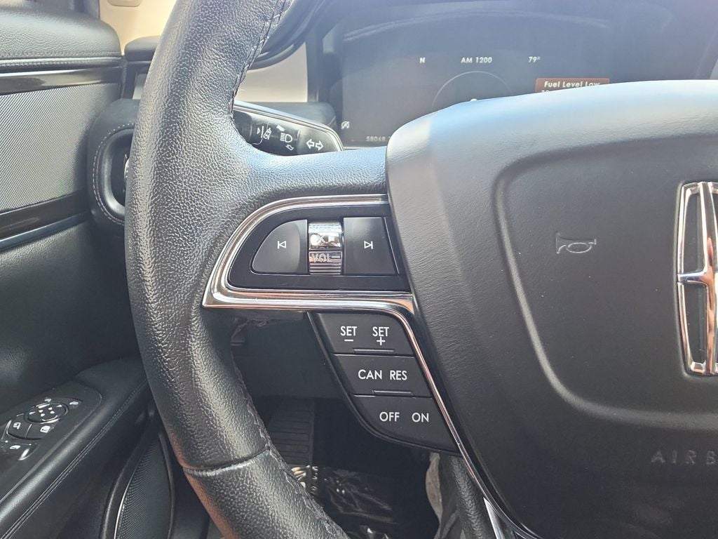 2022 Lincoln Nautilus Standard