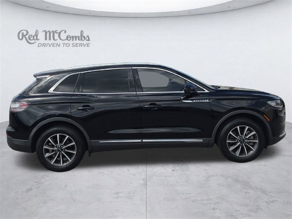 2022 Lincoln Nautilus Standard