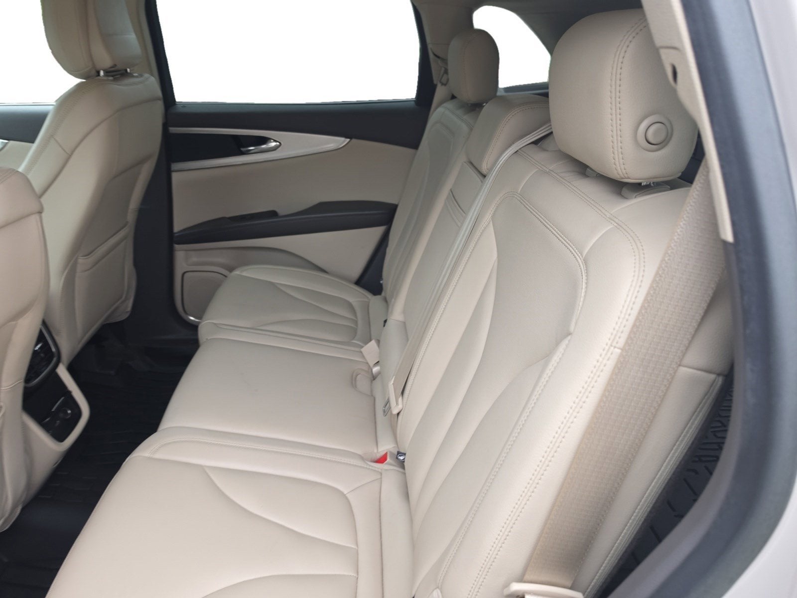 2020 Lincoln Nautilus Standard