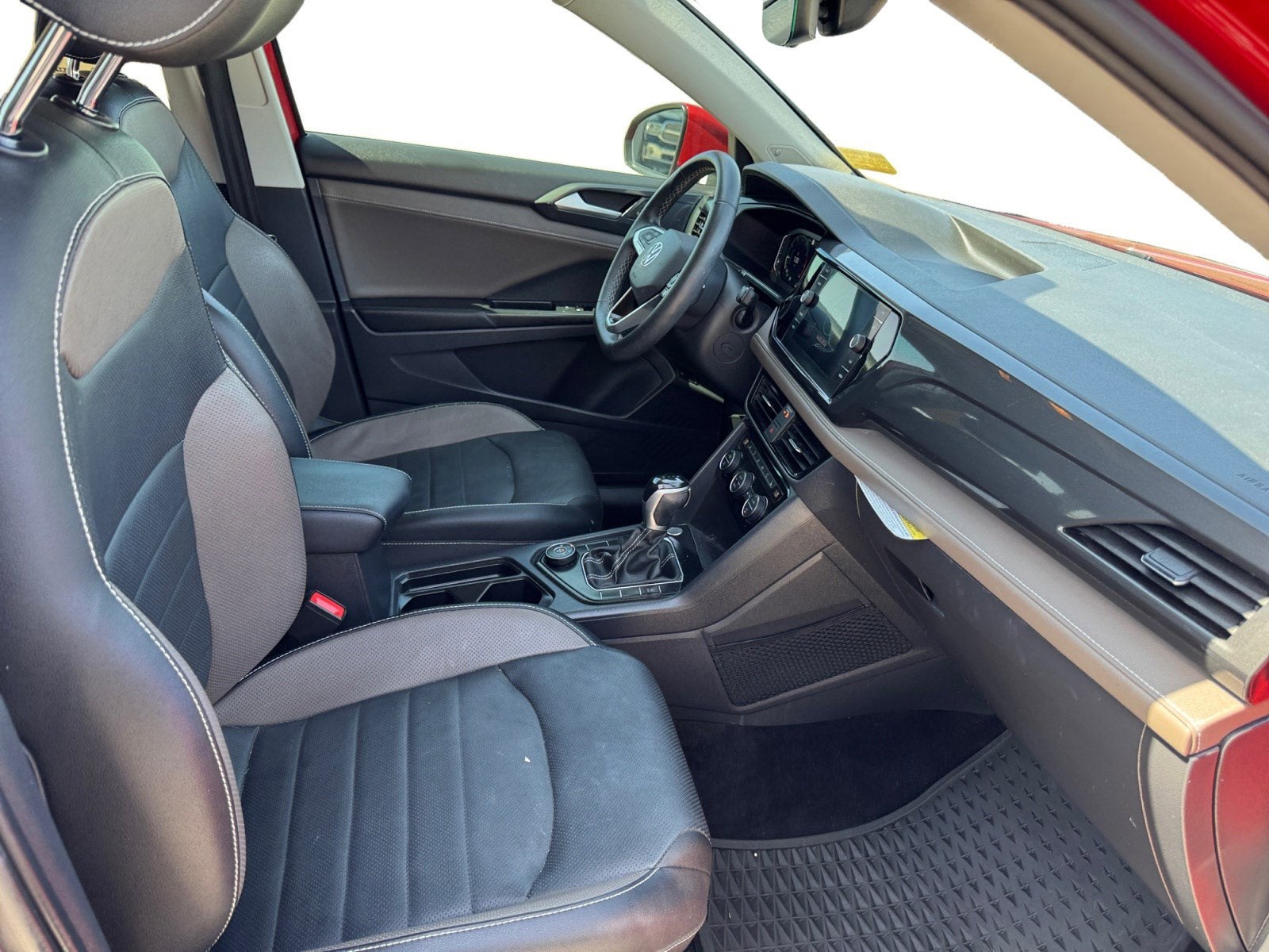 2022 Volkswagen Taos SEL