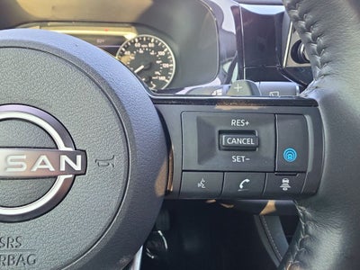 2022 Nissan Pathfinder SL