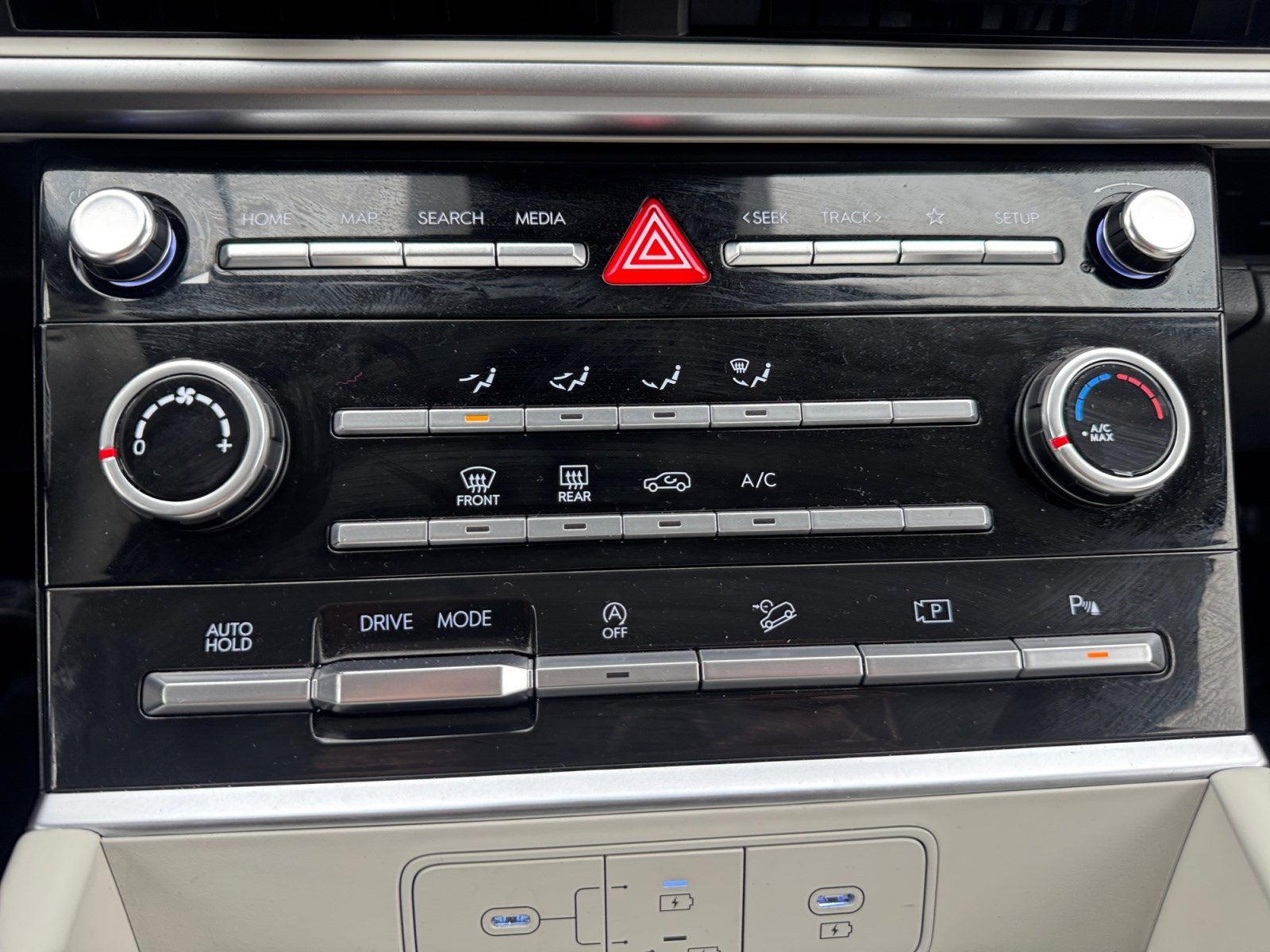 2024 Hyundai Santa Fe SE