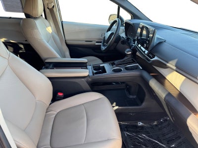 2023 Toyota Sienna XLE