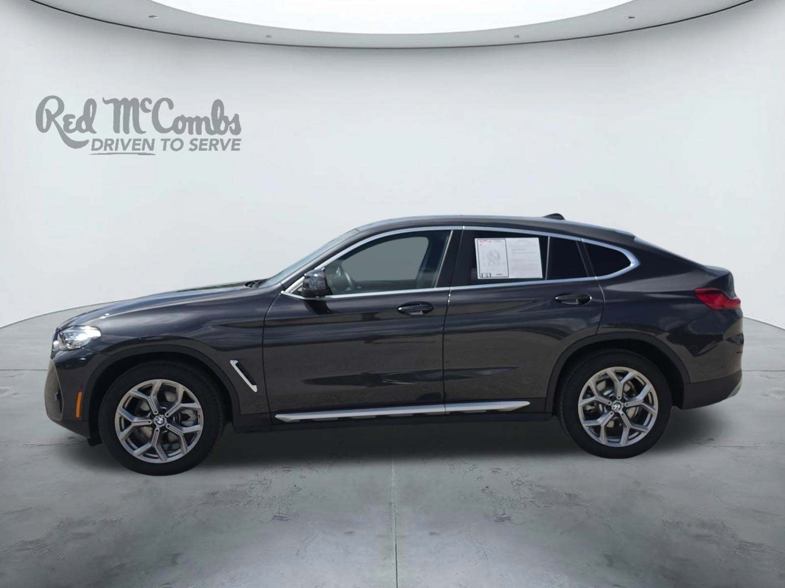 2025 BMW X4 xDrive30i