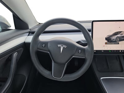 2023 Tesla Model 3 RWD