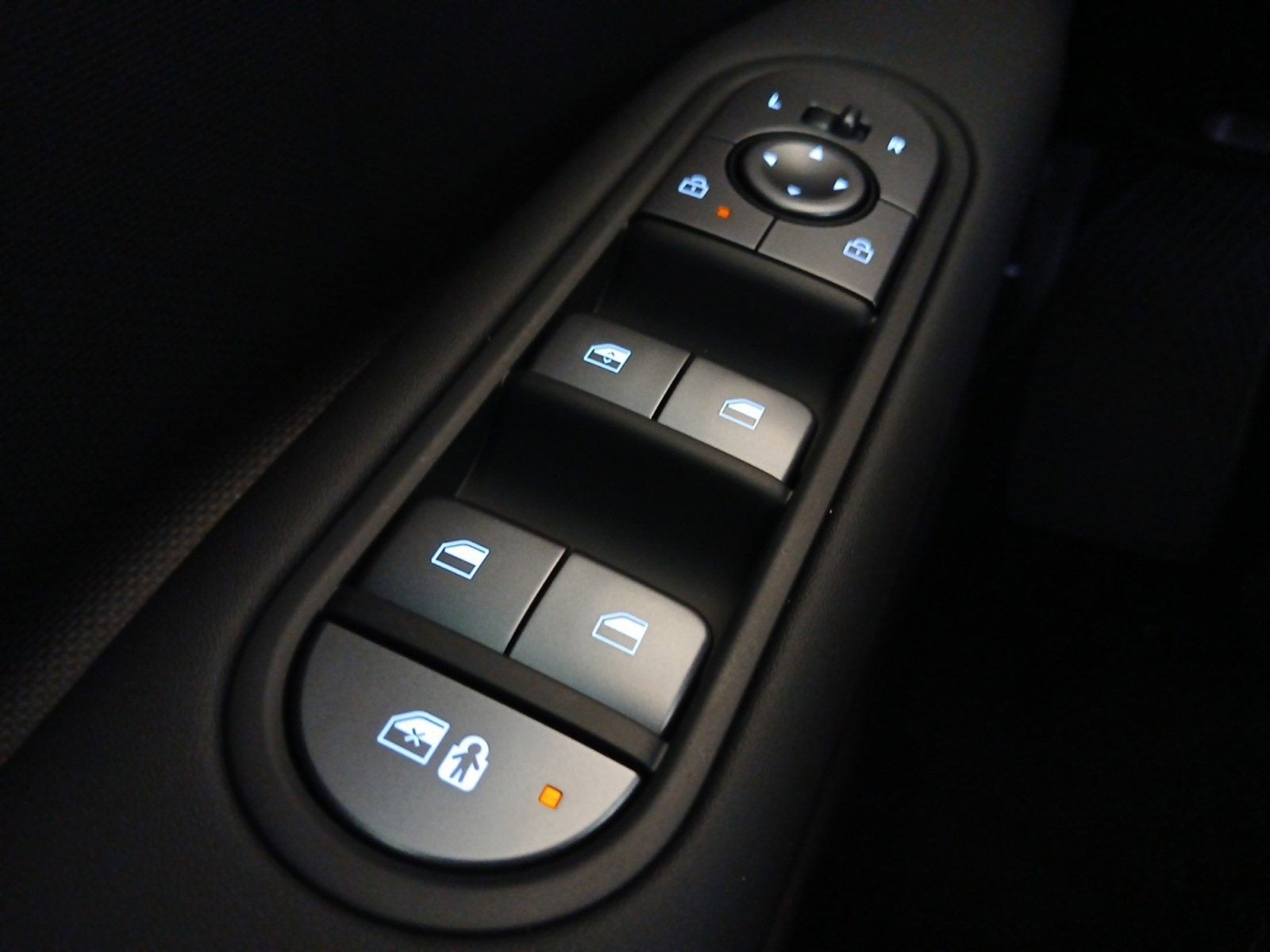 2025 Hyundai IONIQ 5 SE Standard Range