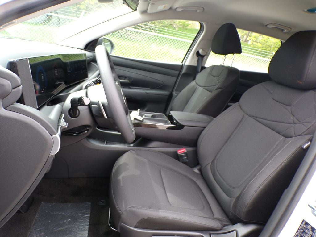 2026 Hyundai Tucson Hybrid Blue SE
