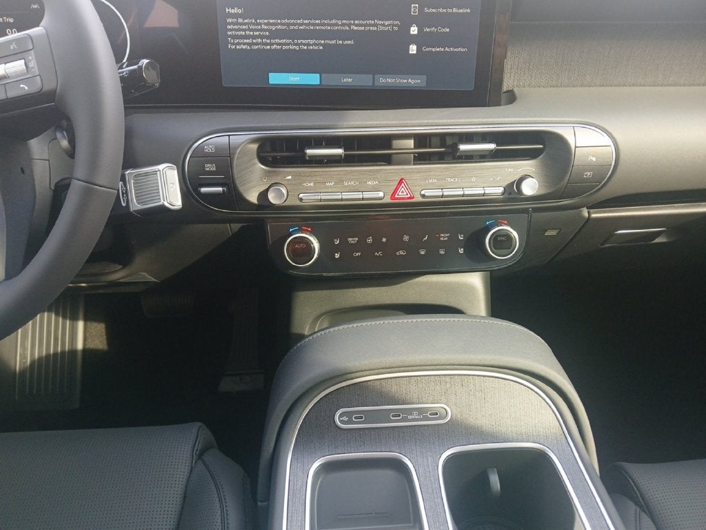 2027 Hyundai Palisade Hybrid Blue SEL Premium 7 Passenger