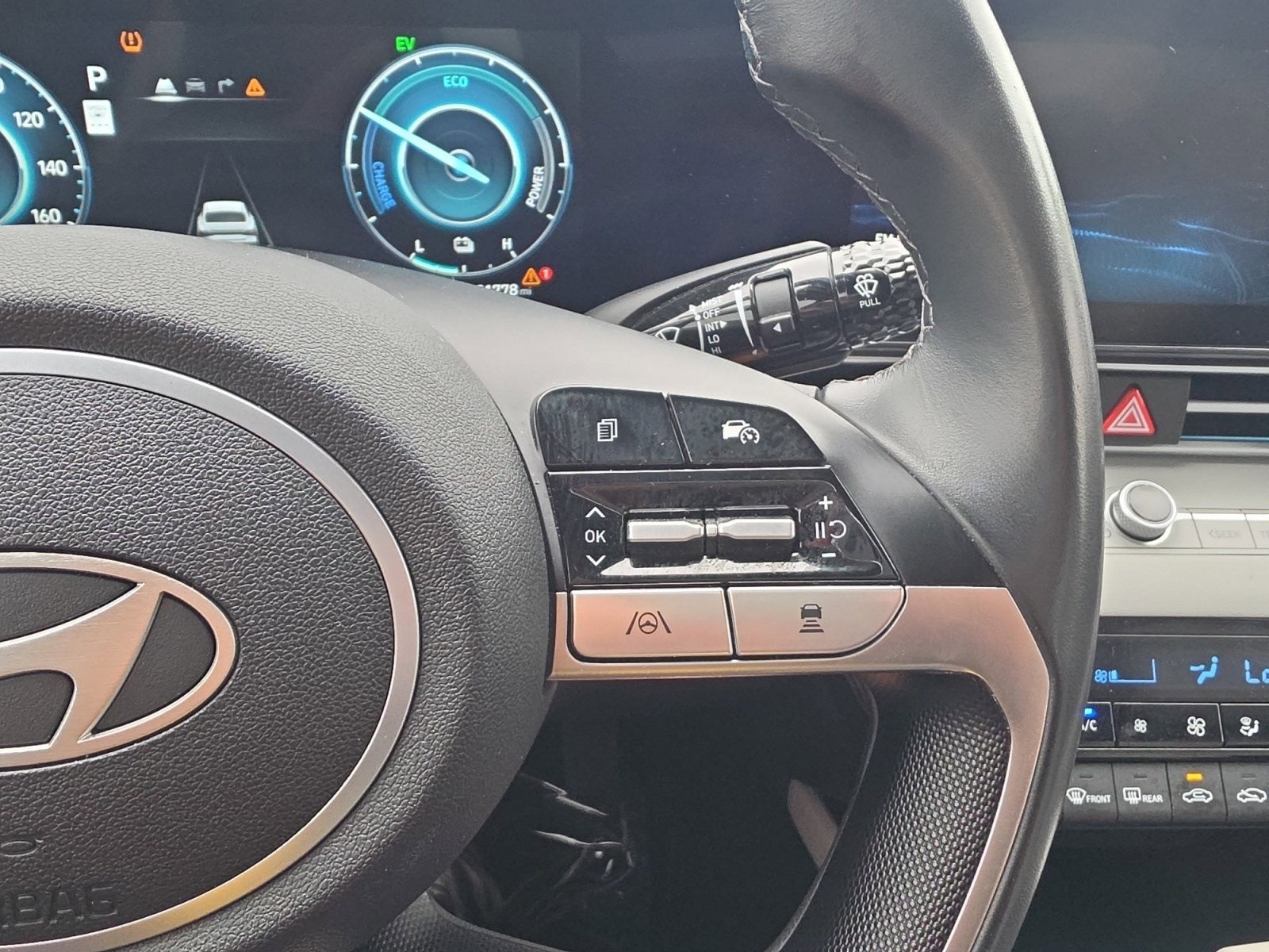 2024 Hyundai Elantra Hybrid Limited