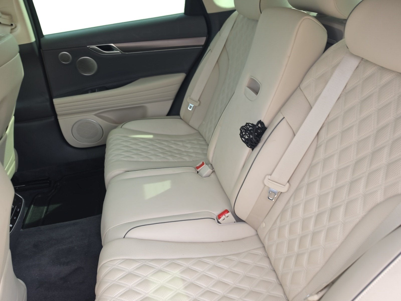 2024 Genesis G80 2.5T