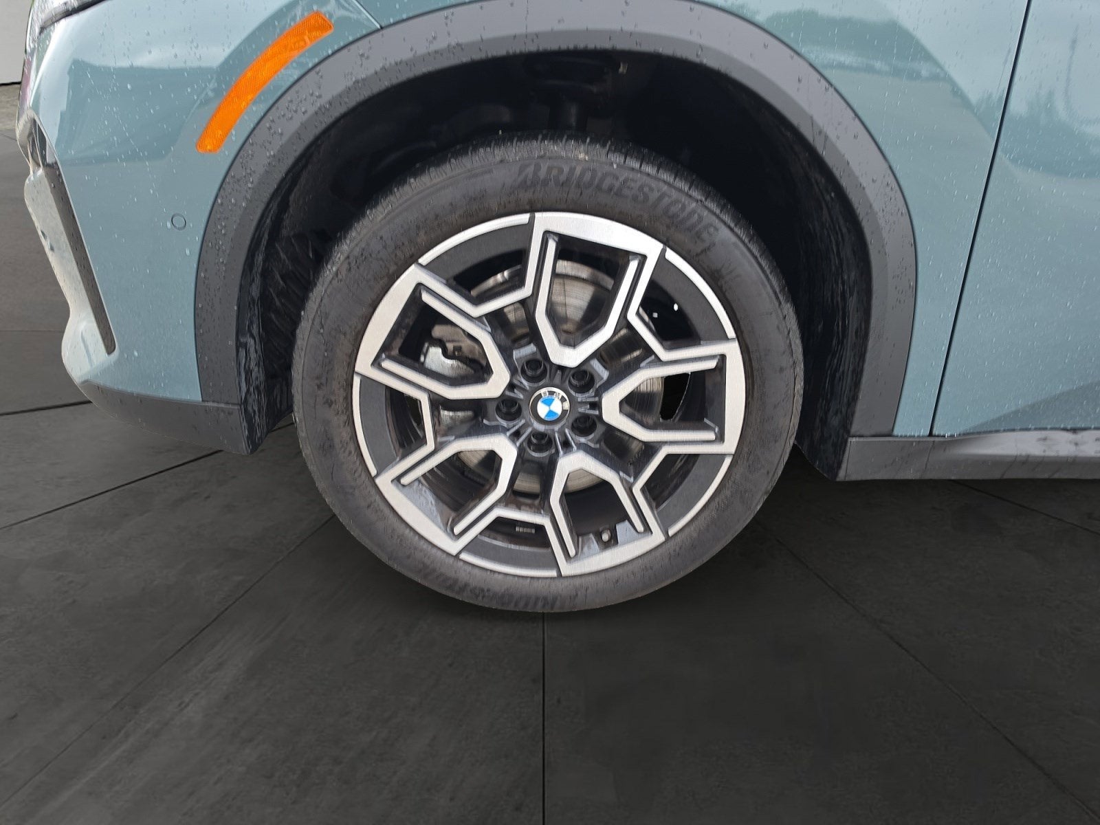 2025 BMW X2 xDrive28i