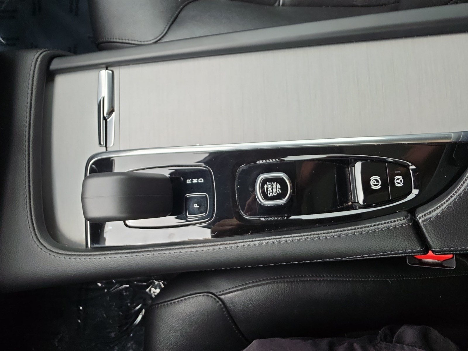 2023 Volvo XC90 Core