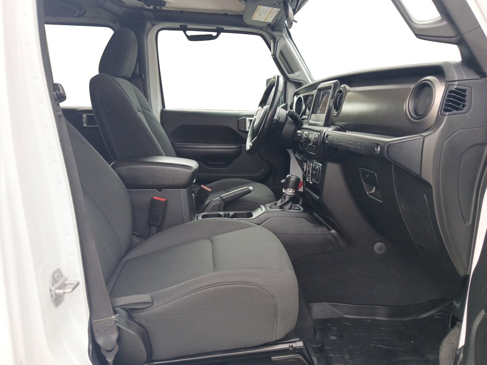 2019 Jeep Wrangler Unlimited Sport S W/ APPLE CARPLAY & ANDROID AUTO