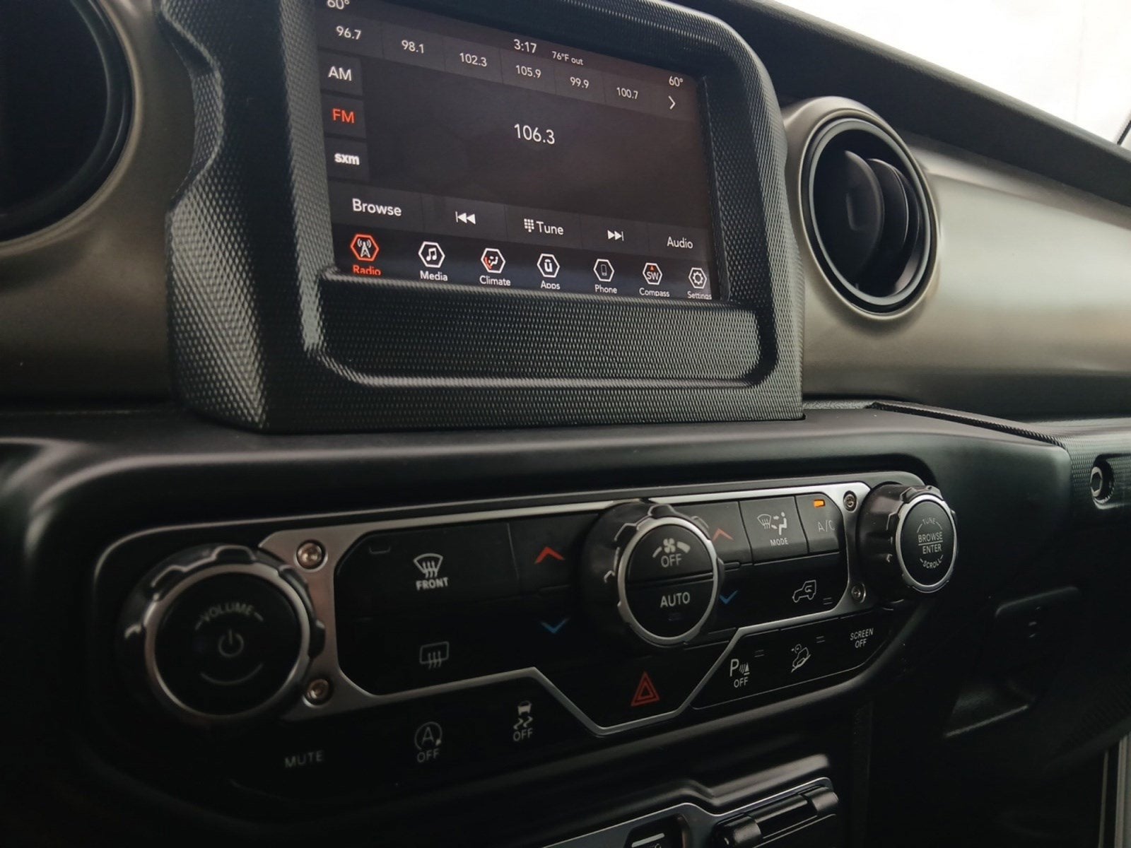 2019 Jeep Wrangler Unlimited Sport S W/ APPLE CARPLAY & ANDROID AUTO