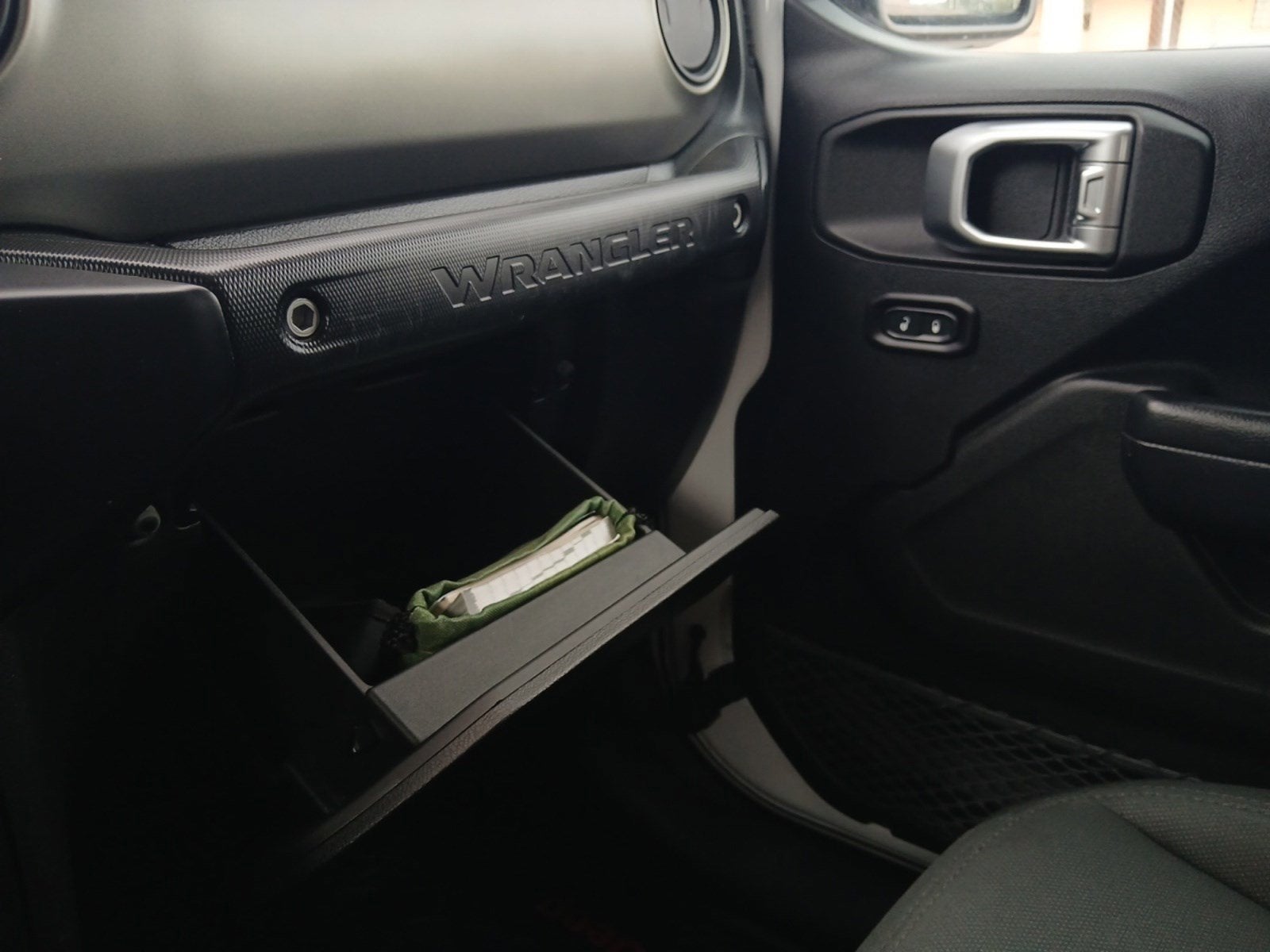 2019 Jeep Wrangler Unlimited Sport S W/ APPLE CARPLAY & ANDROID AUTO