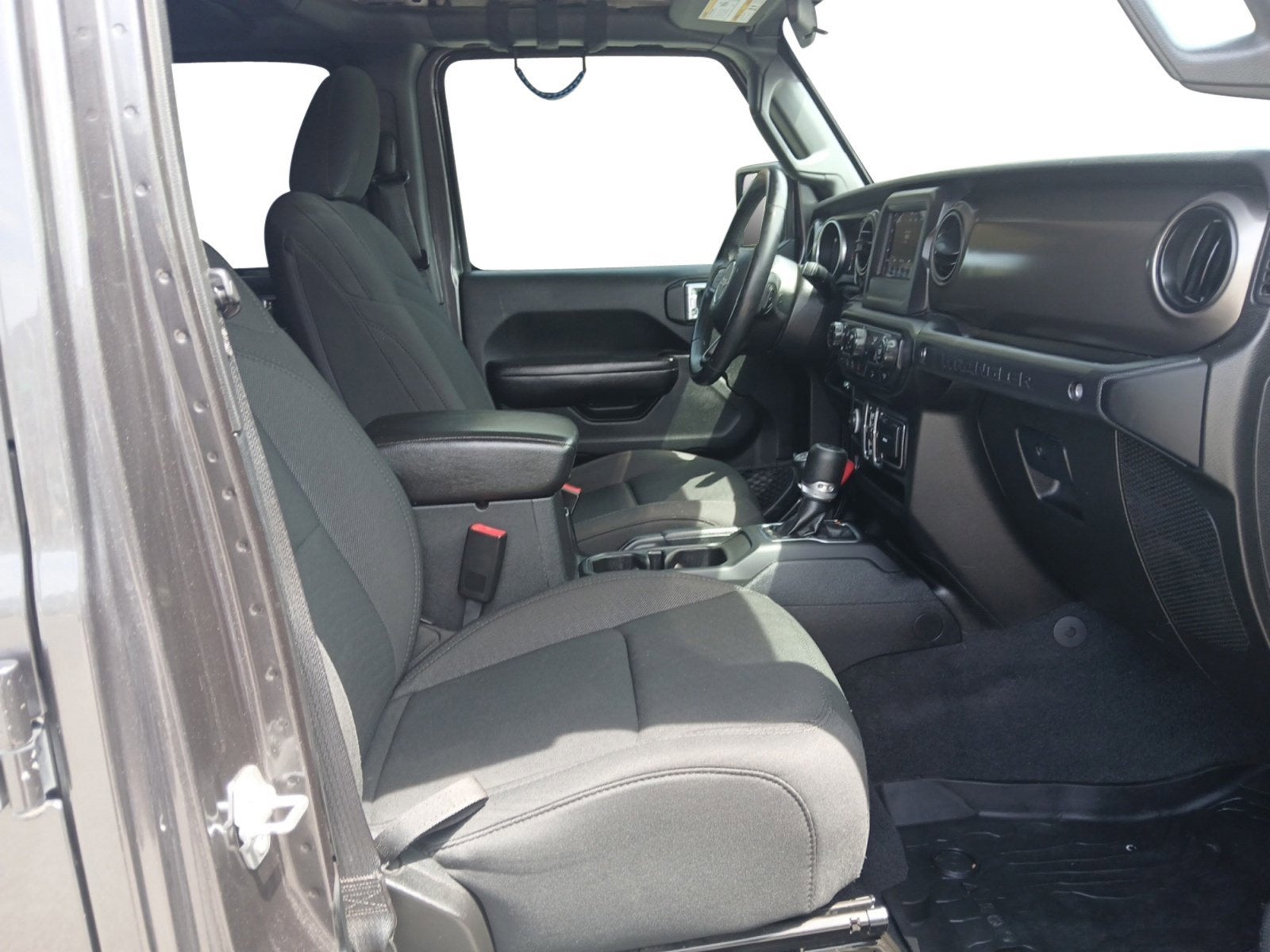 2019 Jeep Wrangler Unlimited Sport S W/ APPLE CARPLAY & ANDROID AUTO