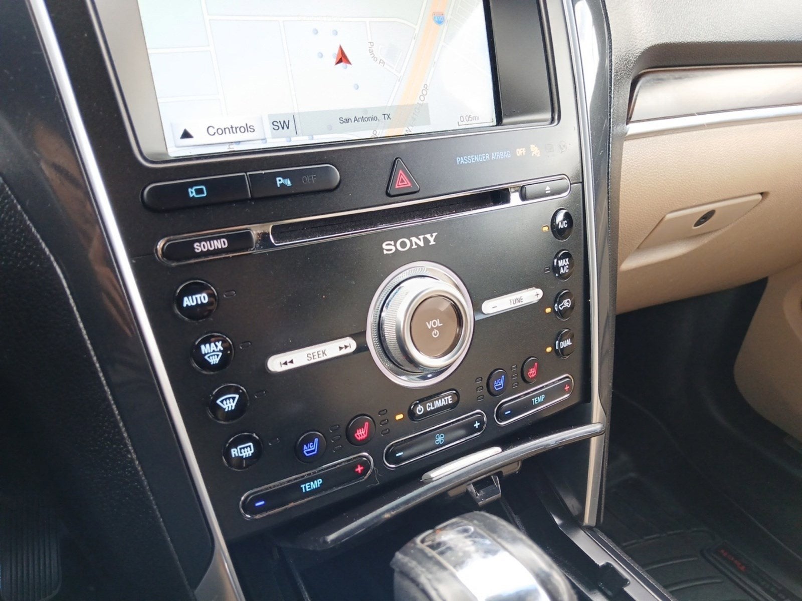 2017 Ford Explorer Limited W/ BACK-UP CAMERA & TWIN PANEL MOONROOF