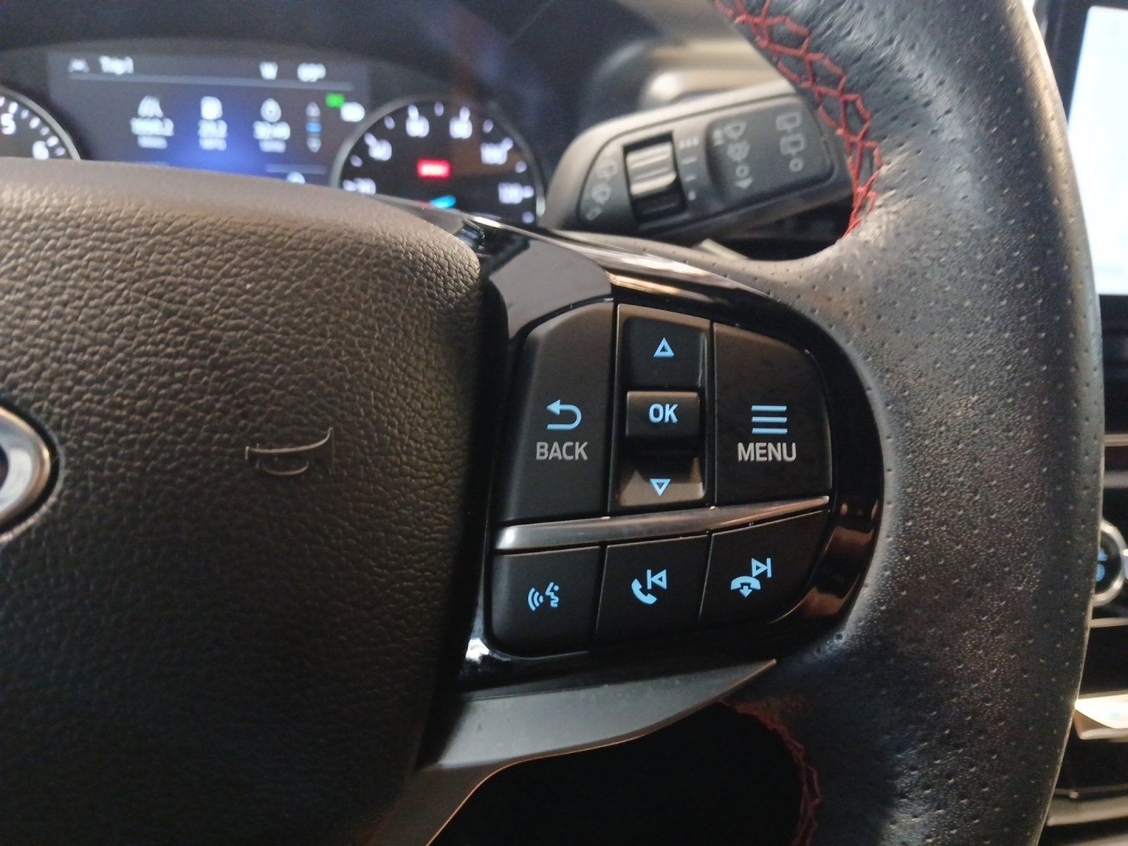2024 Ford Explorer ST-Line