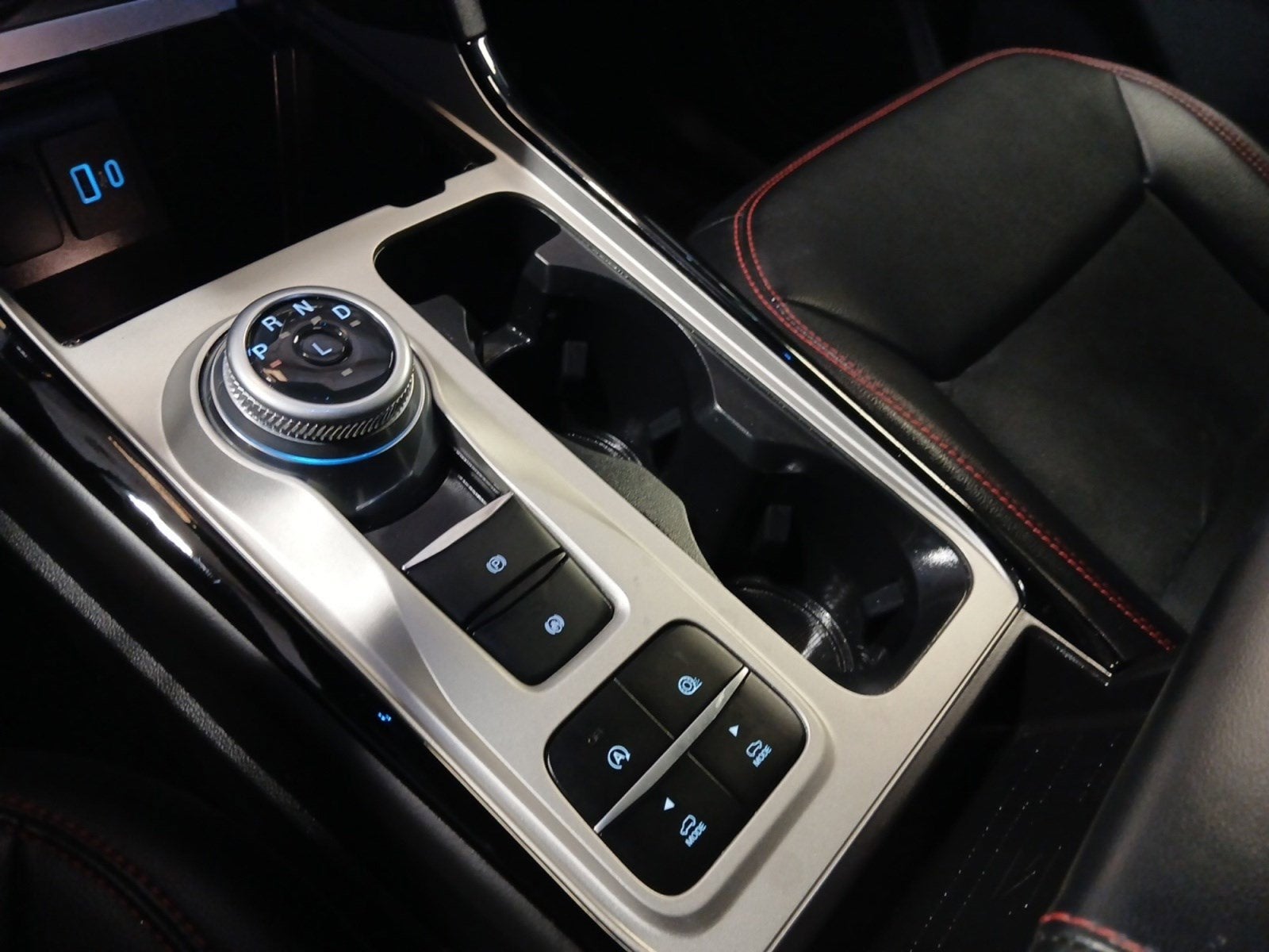 2024 Ford Explorer ST-Line