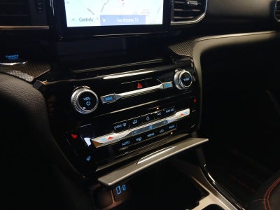 2024 Ford Explorer ST-Line