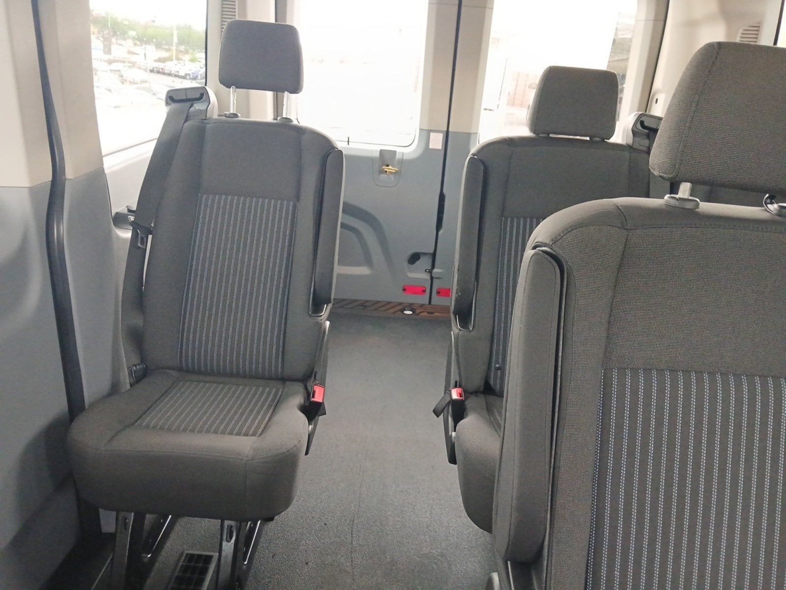 2018 Ford Transit-150 XLT 10 PASSENGER W/ REARVIEW CAMERA