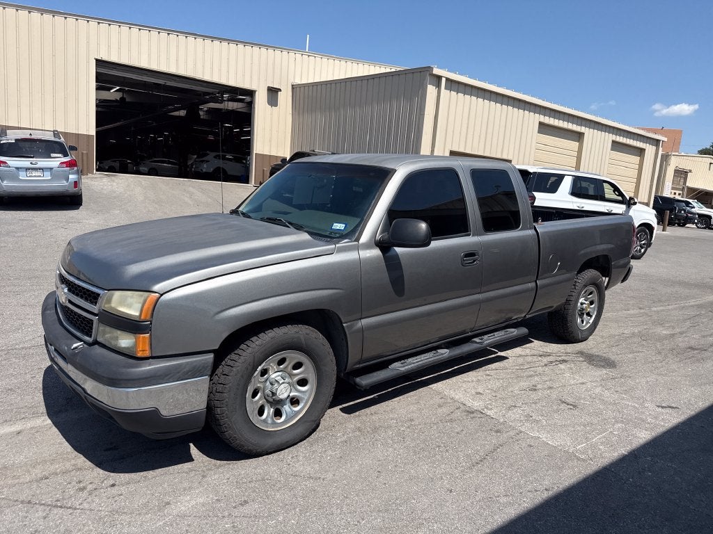 2006 Chevrolet Silverado 1500 LS