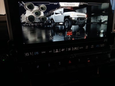 2025 GMC Hummer EV SUV 3X W/ WIRELESS APPLE CARPLAY & ANDROID AUTO