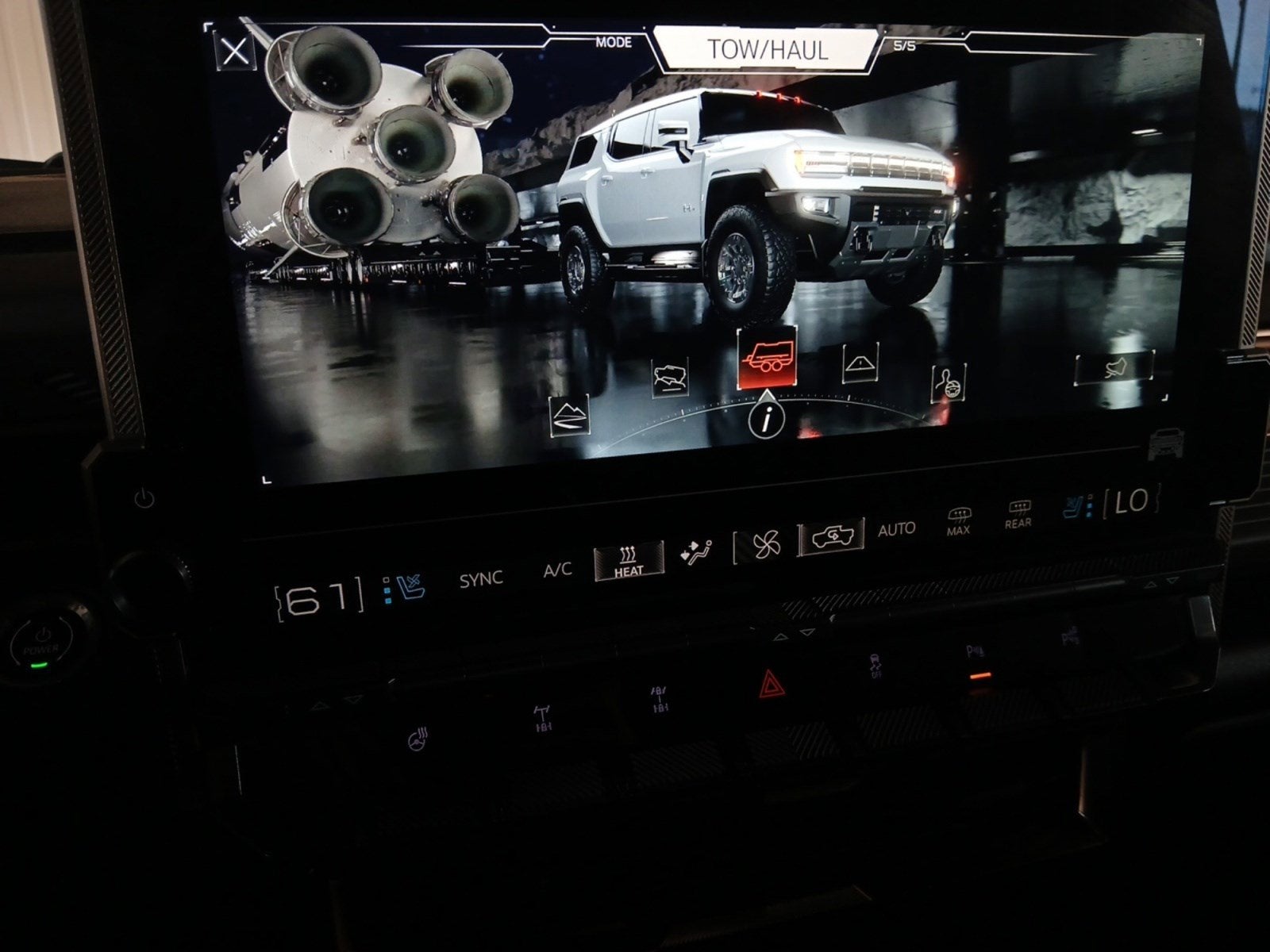 2025 GMC Hummer EV SUV 3X W/ WIRELESS APPLE CARPLAY & ANDROID AUTO