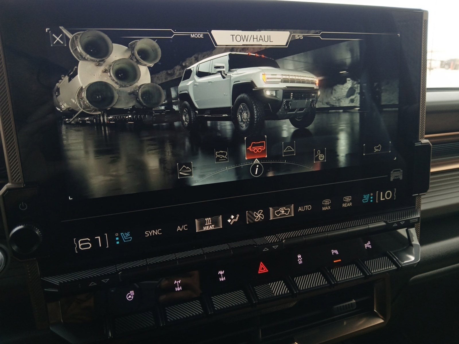 2025 GMC Hummer EV SUV 3X W/ WIRELESS APPLE CARPLAY & ANDROID AUTO