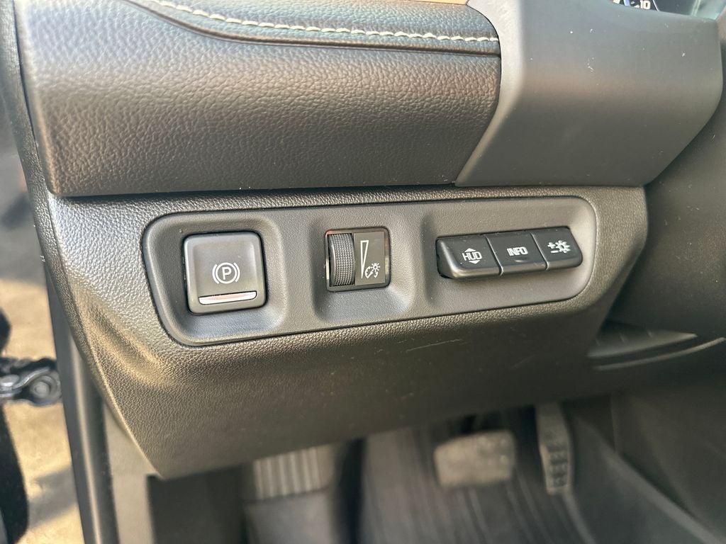 2022 GMC Acadia SLT