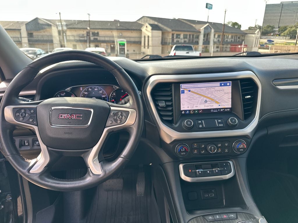 2022 GMC Acadia SLT