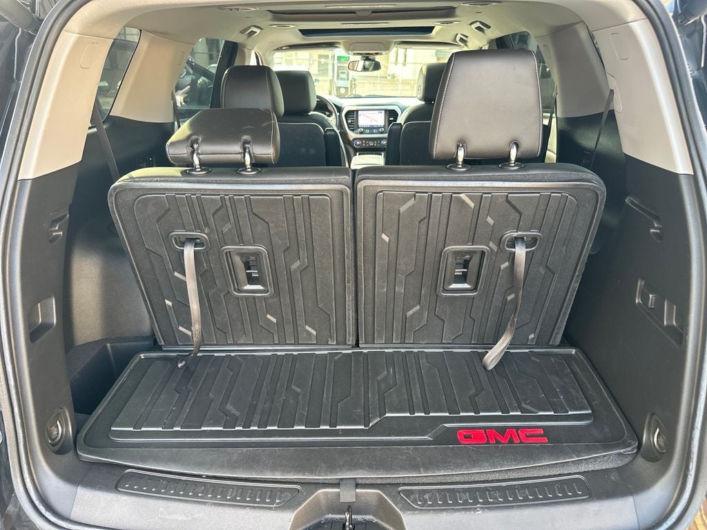 2022 GMC Acadia SLT