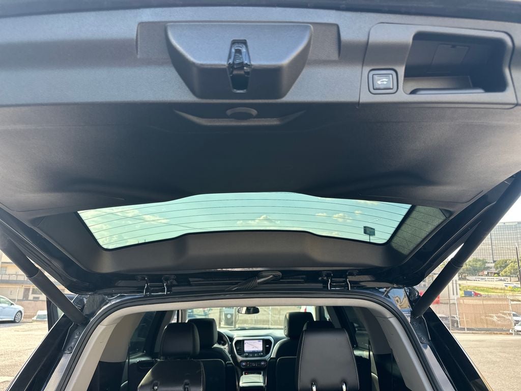 2022 GMC Acadia SLT