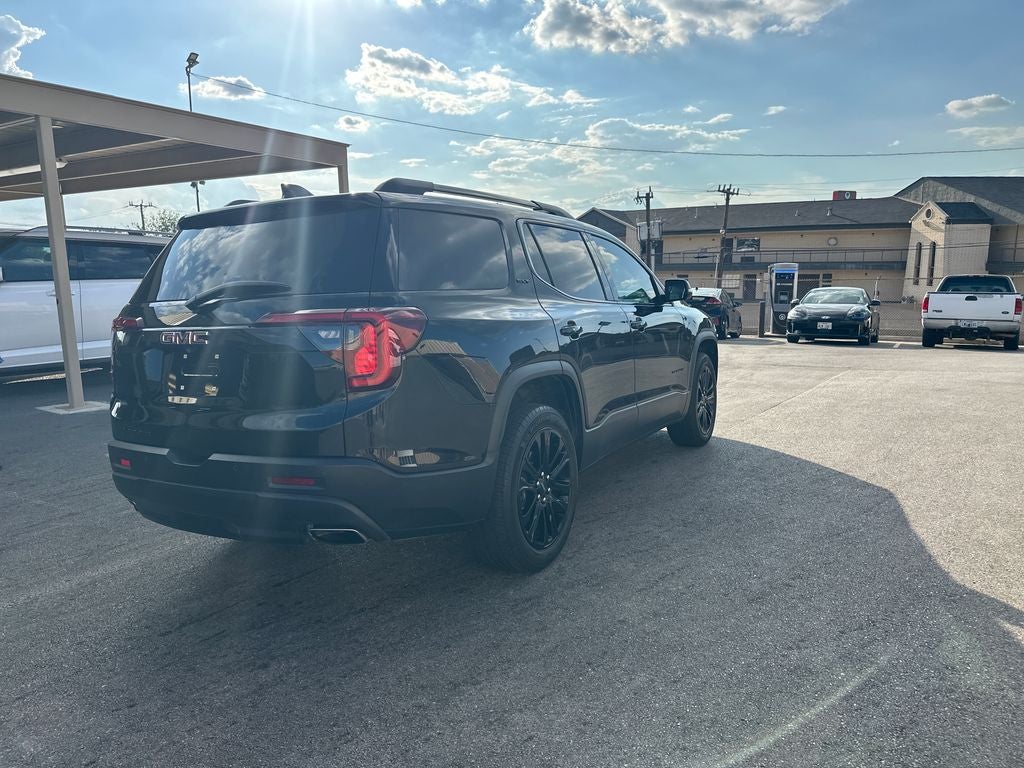 2022 GMC Acadia SLT