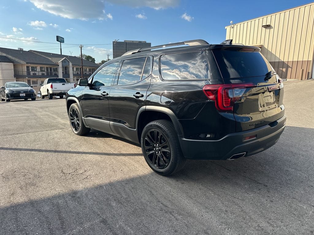 2022 GMC Acadia SLT