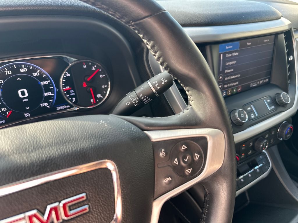 2022 GMC Acadia SLT