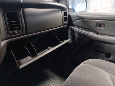2006 GMC Sierra 1500 SLE1 W/ ELECTRONIC CRUISE CONTROL & POWER DOOR LOCKS