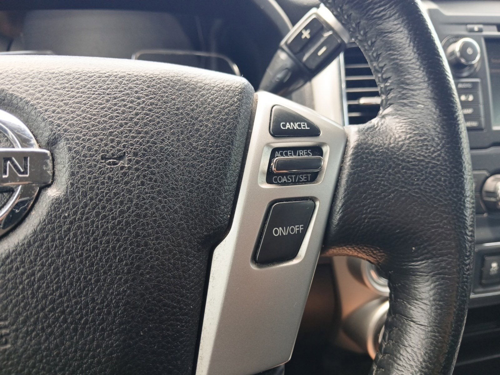 2019 Nissan Titan SV