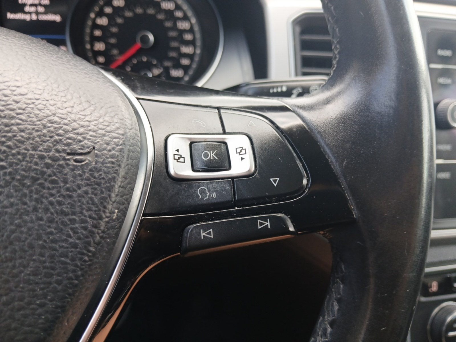 2018 Volkswagen Atlas 3.6L V6 SE w/Technology