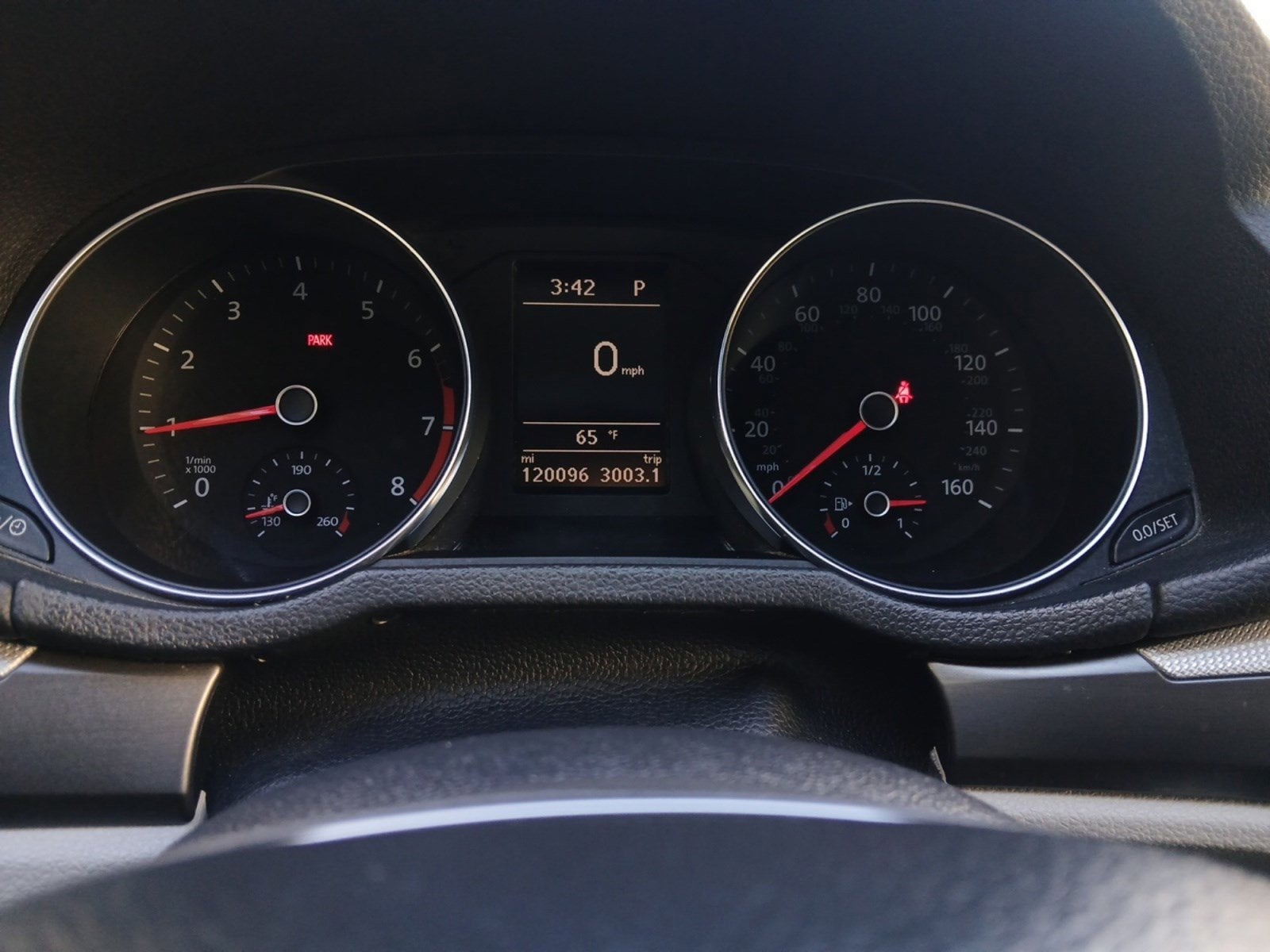 2018 Volkswagen Passat 2.0T R-Line W/ REARVIEW CAMERA & PERIMETER APPROACH LIGHTS