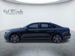 2018 Volkswagen Passat 2.0T R-Line W/ REARVIEW CAMERA & PERIMETER APPROACH LIGHTS