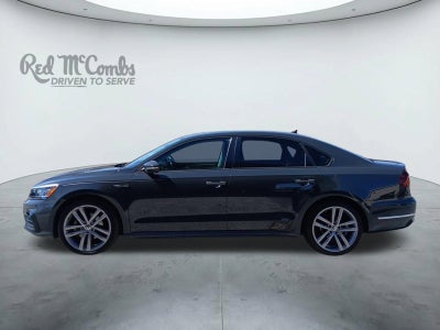 2018 Volkswagen Passat 2.0T R-Line W/ REARVIEW CAMERA & PERIMETER APPROACH LIGHTS