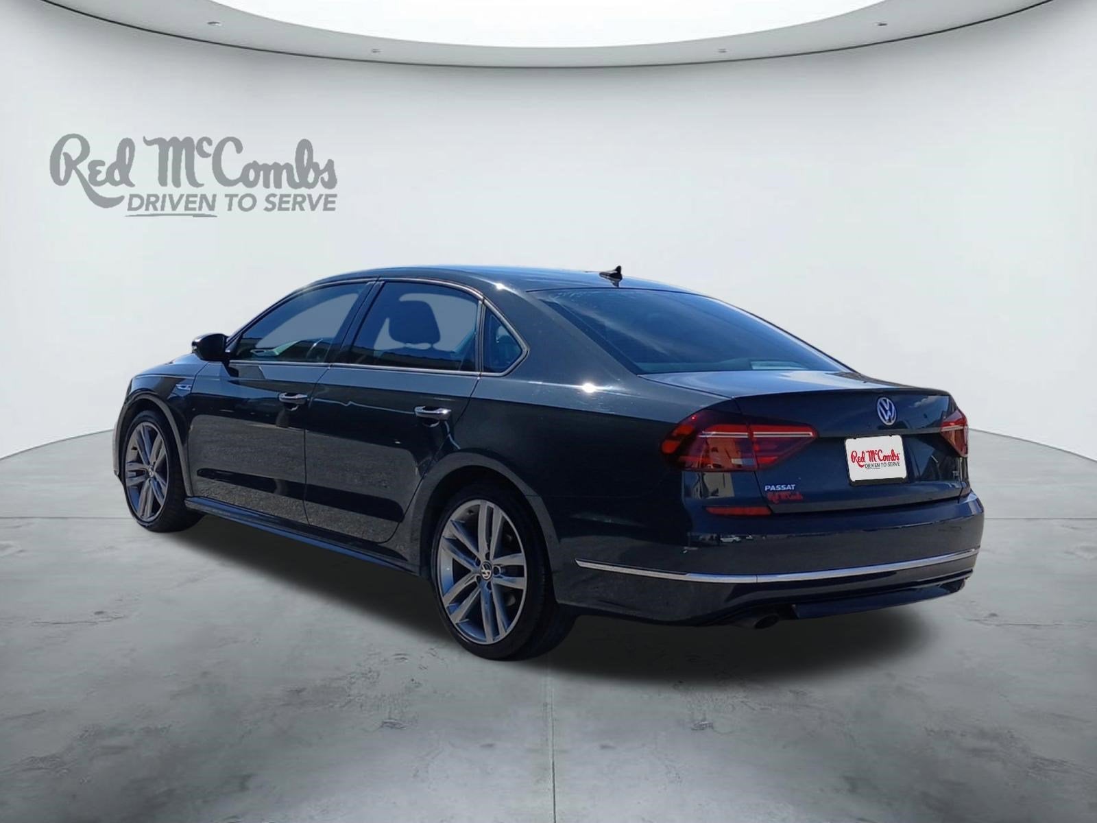 2018 Volkswagen Passat 2.0T R-Line W/ REARVIEW CAMERA & PERIMETER APPROACH LIGHTS