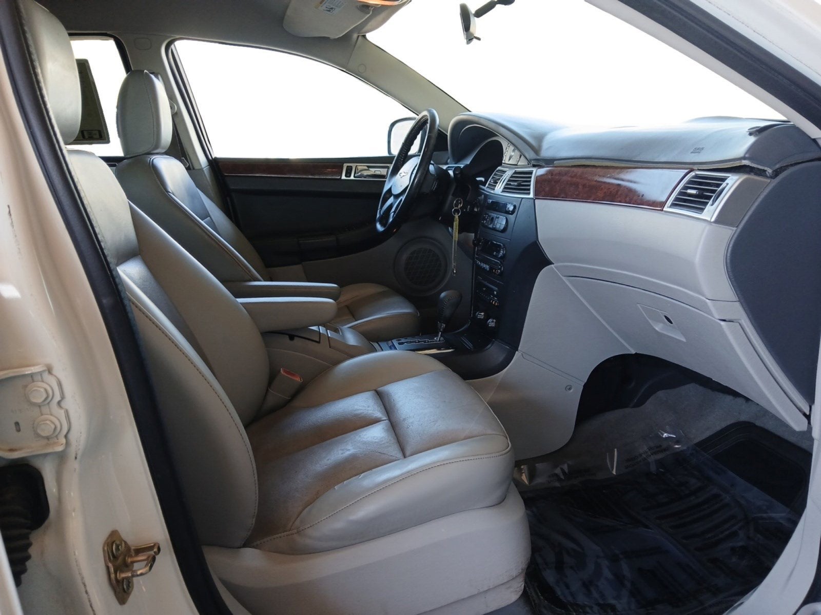 2007 Chrysler Pacifica Touring W/ POWER LIFTGATE & CRUISE CONTROL