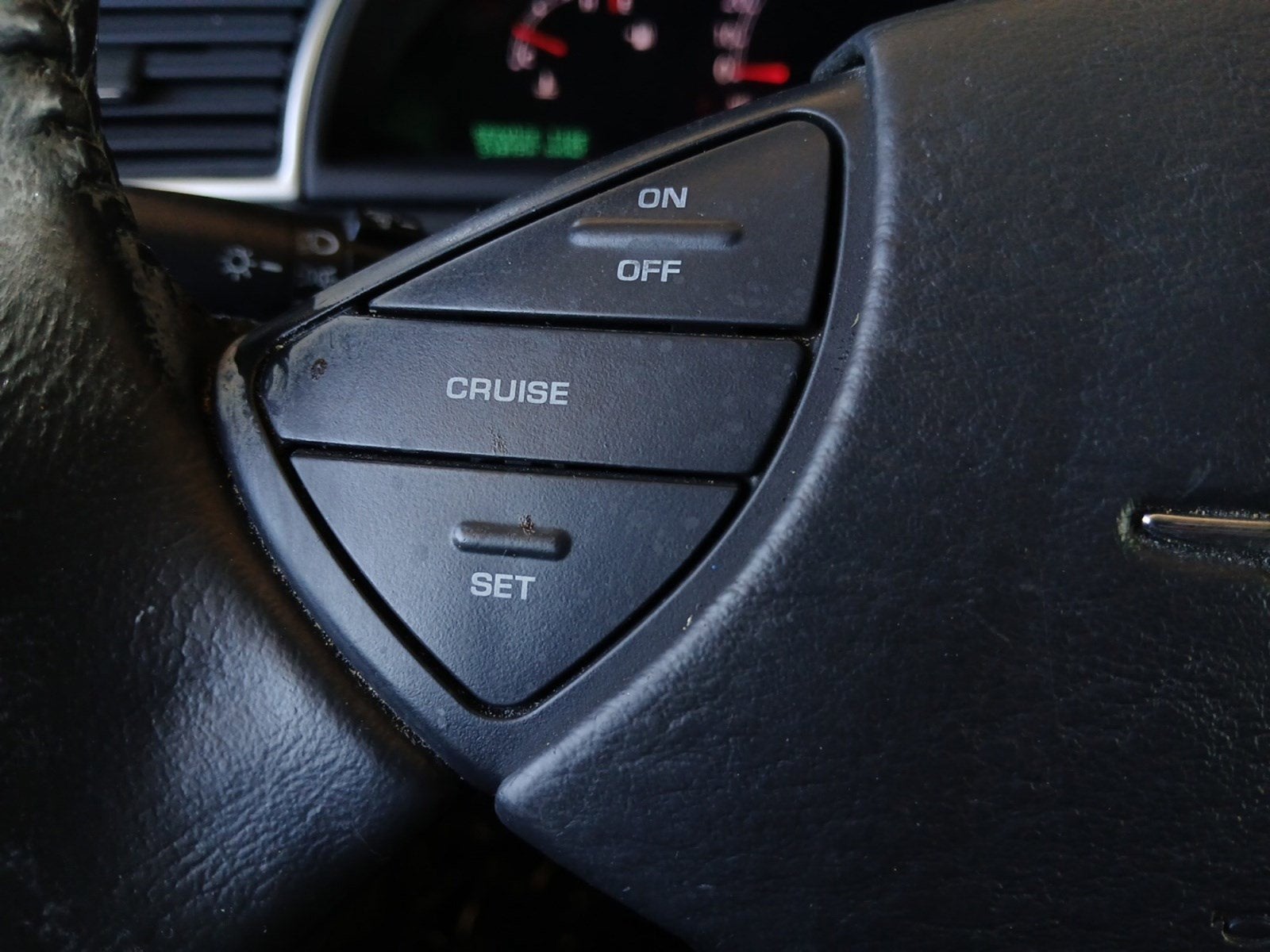 2007 Chrysler Pacifica Touring W/ POWER LIFTGATE & CRUISE CONTROL