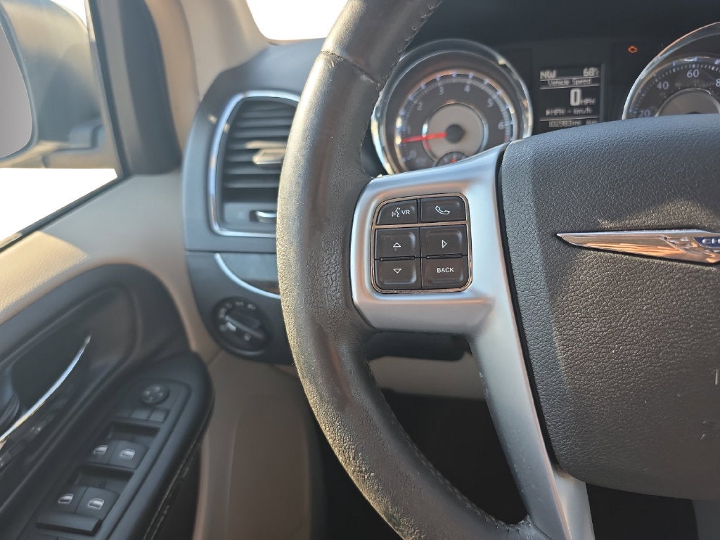 2012 Chrysler Town & Country Touring